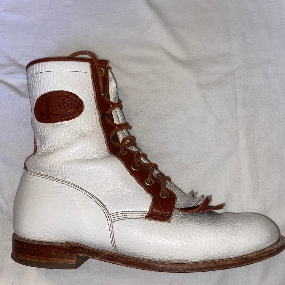 Justin Lace up Boots White with Brown